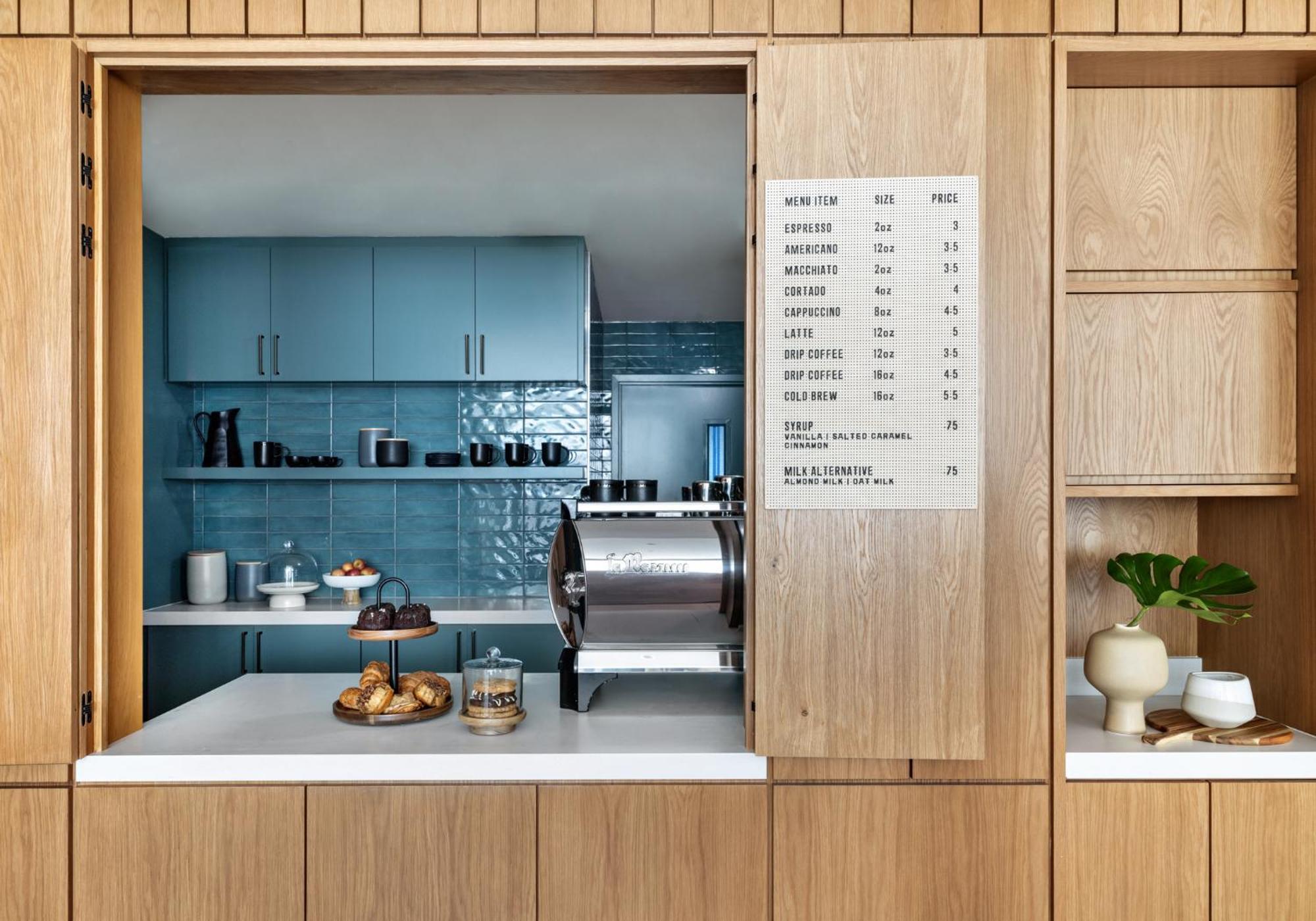 Kimpton Theta New York - Times Square By Ihg Hotel Eksteriør billede The coffee bar at the 2018 edition of the London Design Festival