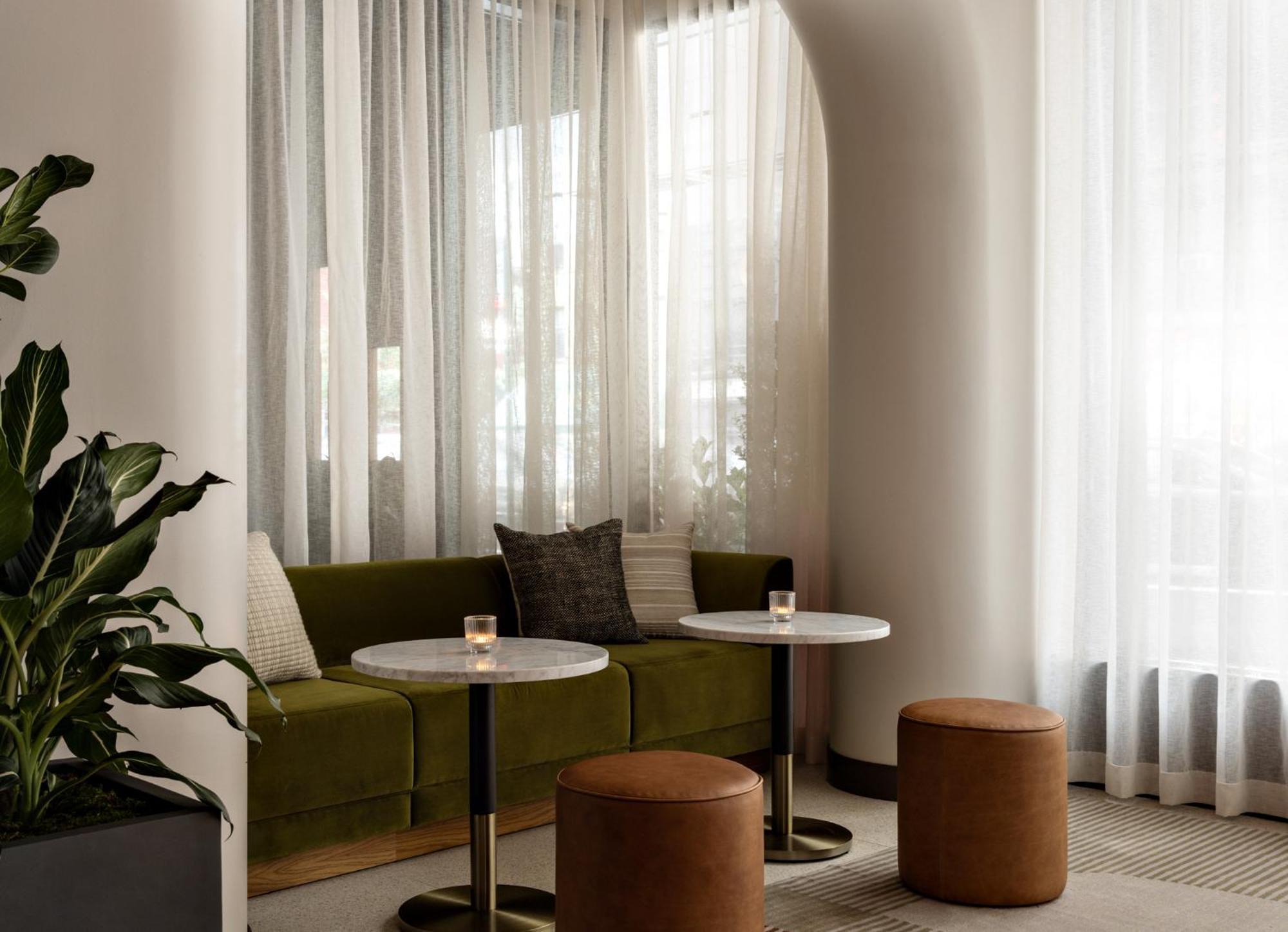 Kimpton Theta New York - Times Square By Ihg Hotel Eksteriør billede The interior of the hotel