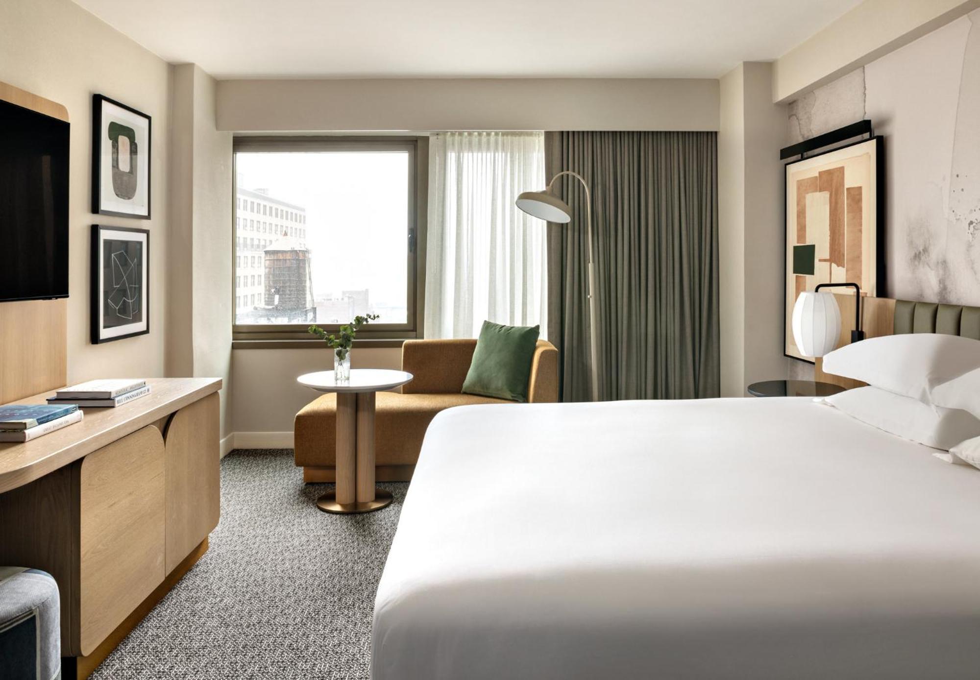 Kimpton Theta New York - Times Square By Ihg Hotel Eksteriør billede A guest room at the London Edition