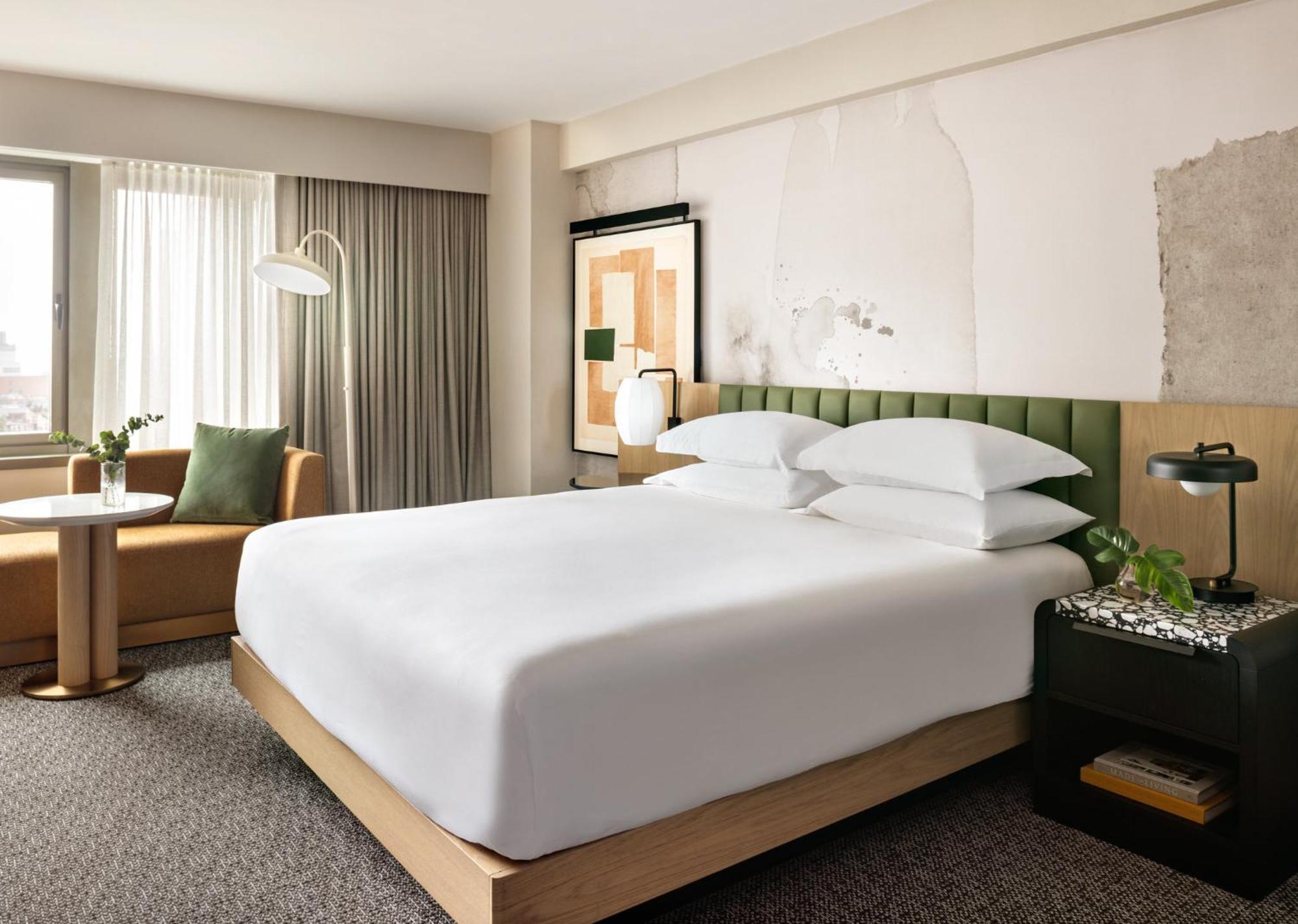 Kimpton Theta New York - Times Square By Ihg Hotel Eksteriør billede A guest room at the Hotel Commonwealth